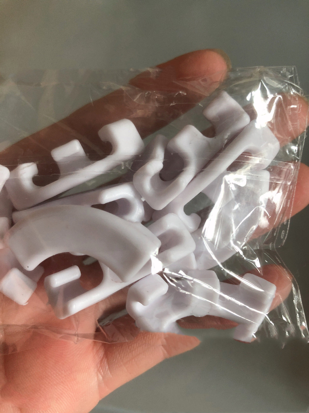 Plant Stem Bender Clips, 90 Degree Training Clips